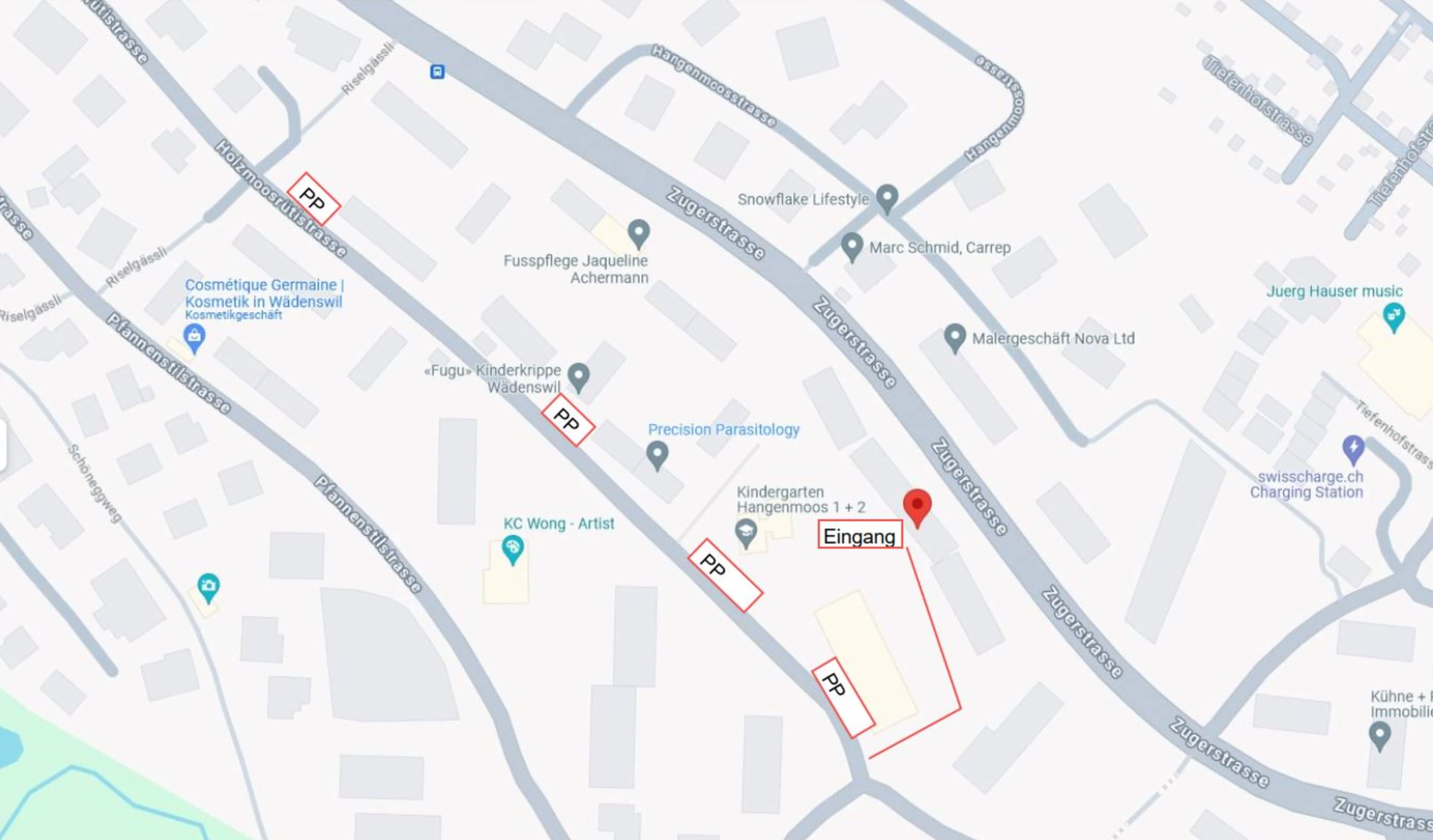 Anfahrtsskizze zur Praxis an der Holzmoosrütistrasse 10B mit eingezeichneten Parkplätzen und Eingang – Massage Zentrum Horgen
